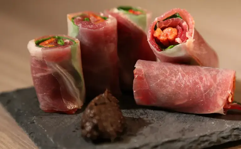 Cannelloni de Jambon, Epinards & Tomates confites Aoste professionnel