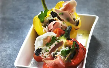 Poivrons farcis à la méditerranéenne et Jambon cru Aoste professionnel